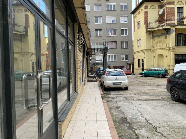 Kiadó ipari ingatlan, Kecskeméten 569 E Ft / hó