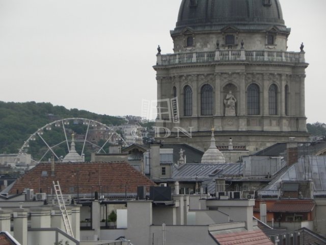 Eladó téglalakás, Budapesten, VI. kerületben 179 M Ft