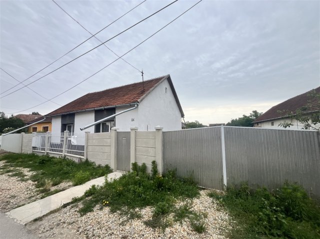 Eladó családi ház, Sarkadon 16.3 M Ft, 3 szobás