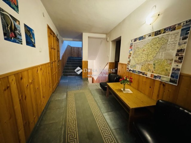 Eladó családi ház, Pilisszentlászlón 259 M Ft, 3+3 szobás