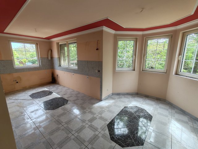Eladó családi ház, Veresegyházon 82.9 M Ft, 1 szobás