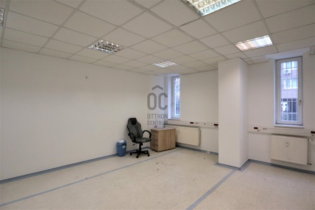 Kiadó ipari ingatlan, Budapesten, IV. kerületben 895 E Ft / hó