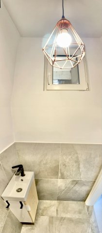 Eladó családi ház, Pócsmegyeren 108.49 M Ft, 4+1 szobás