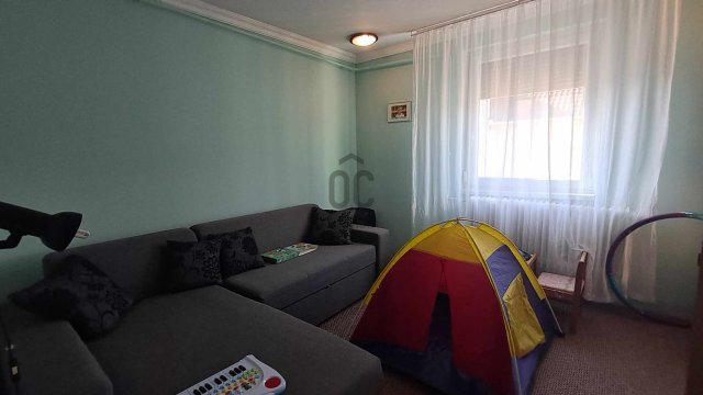Eladó családi ház, Debrecenben 124.9 M Ft, 6 szobás