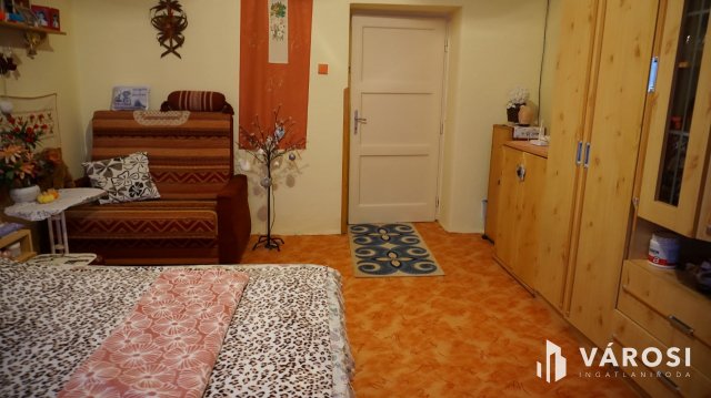 Eladó családi ház, Hódmezővásárhelyen 19.8 M Ft, 1 szobás