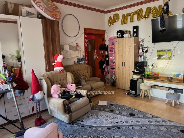 Eladó téglalakás, Egerben 34.9 M Ft, 2 szobás