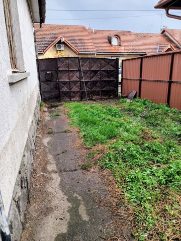 Eladó családi ház, Monoron 59 M Ft, 2 szobás