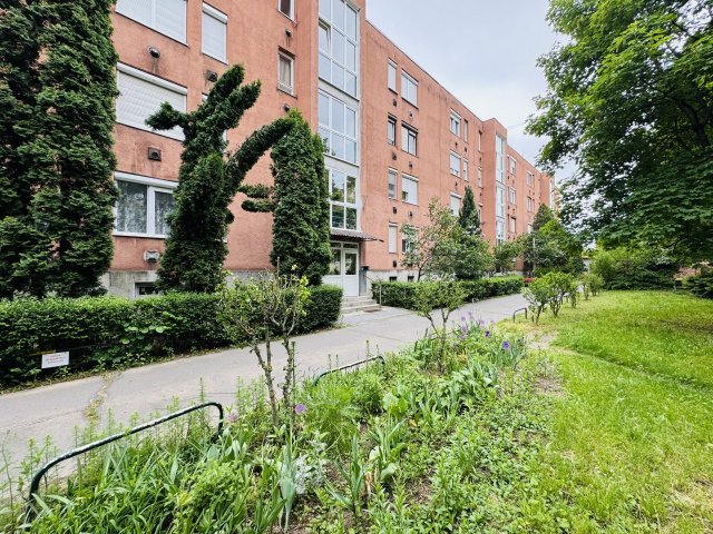 Eladó téglalakás, Miskolcon 27 M Ft, 2 szobás