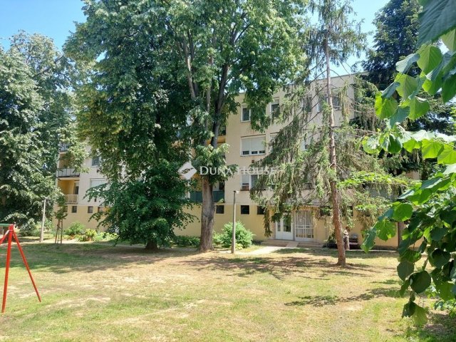 Kiadó téglalakás, albérlet, Kaposváron 100 E Ft / hó, 2 szobás