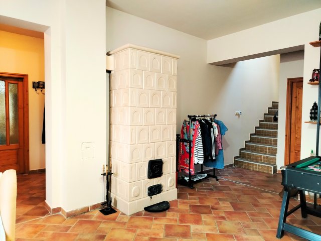 Eladó családi ház, Debrecenben 95 M Ft, 6 szobás