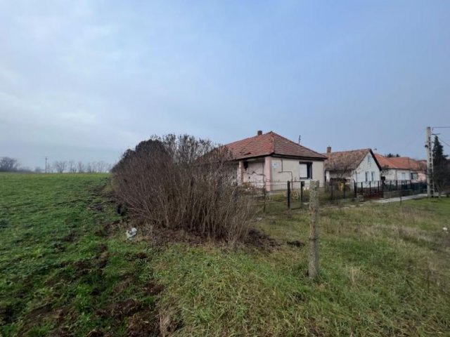 Eladó telek, Kompolton 1.2 M Ft / költözzbe.hu