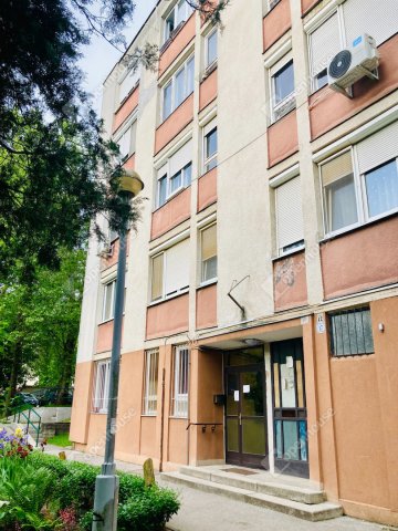 Eladó téglalakás, Tatabányán 39.99 M Ft, 2 szobás
