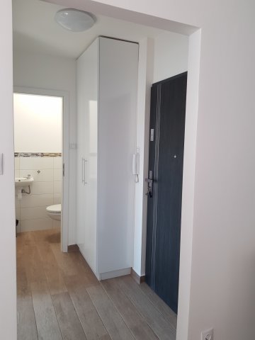Kiadó téglalakás, albérlet, Szegeden 230 E Ft / hó, 1+2 szobás