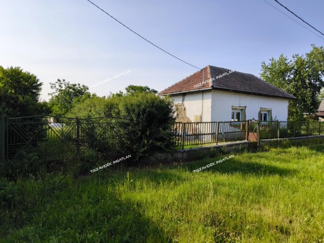 Eladó családi ház, Csataszögön 5.5 M Ft, 2 szobás