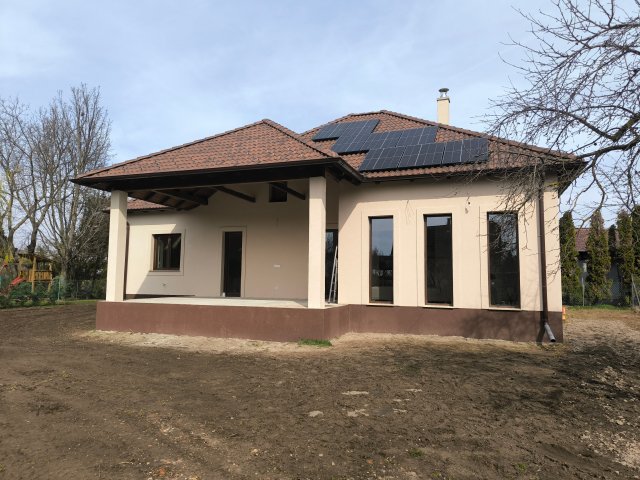Eladó családi ház, Gyömrőn, Állomás utcában 129.99 M Ft