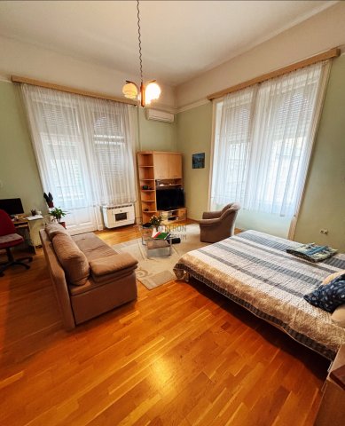 Eladó téglalakás, Budapesten, VI. kerületben 120 M Ft, 3 szobás