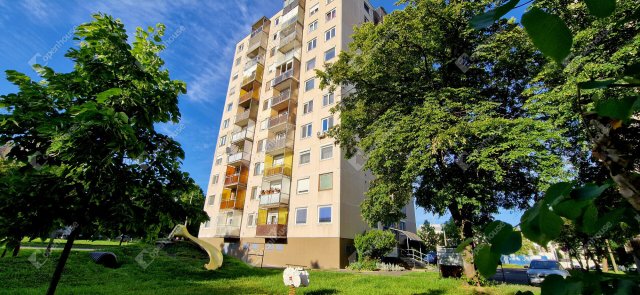 Eladó panellakás, Miskolcon 17.9 M Ft, 1 szobás