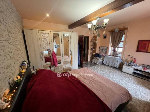 Eladó családi ház, Zagyvarékason 12.5 M Ft, 2 szobás