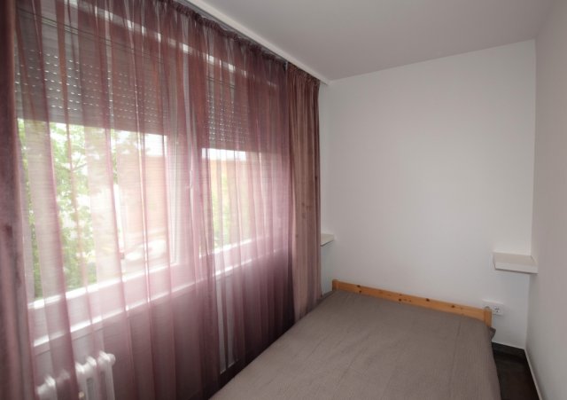 Kiadó panellakás, albérlet, Debrecenben 180 E Ft / hó