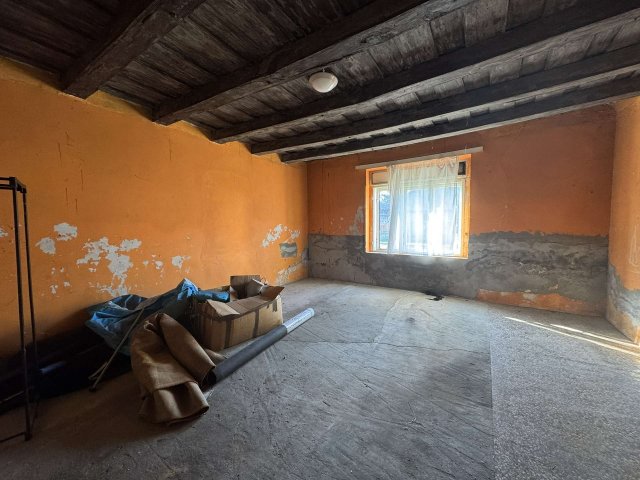 Eladó családi ház, Bogdásán 4 M Ft, 3 szobás