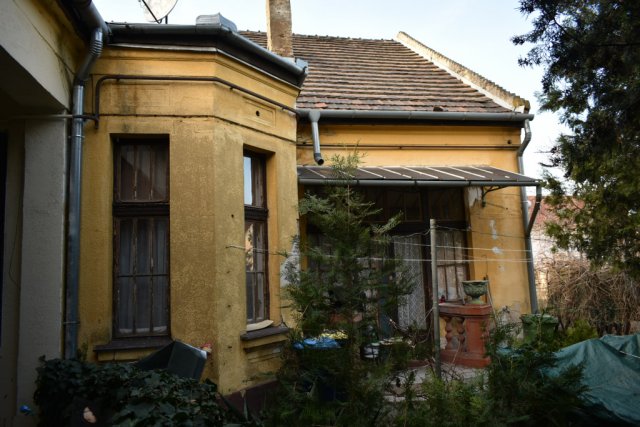 Eladó családi ház, Budapesten, XX. kerületben, Madách utcában