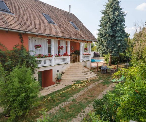 Eladó családi ház, Tereskén 68.9 M Ft, 5 szobás