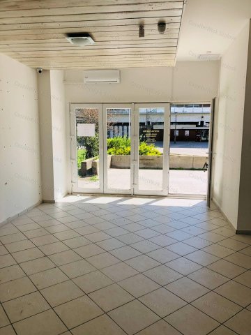 Kiadó üzlethelyiség, Szolnokon 277 E Ft / hó, 1 szobás