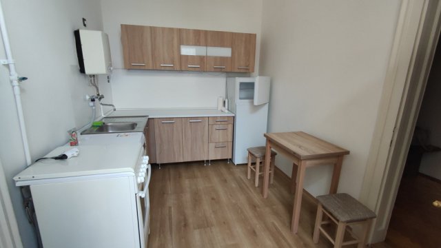 Kiadó téglalakás, albérlet, Budapesten, VI. kerületben