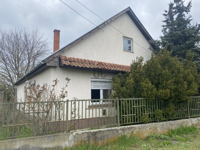 Eladó családi ház, Tápiószőlősön 37.5 M Ft, 3 szobás