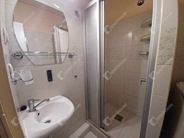 Eladó téglalakás, Debrecenben 58 M Ft, 2 szobás
