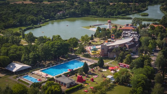 Eladó családi ház, Orosházán 9.9 M Ft, 4 szobás