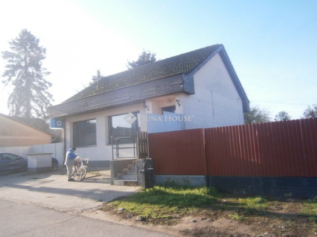 Eladó iroda, Hajdúszováton 17.135 M Ft / költözzbe.hu