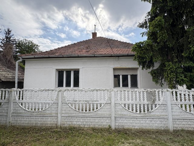 Eladó családi ház, Gesztelyben 15.9 M Ft, 3+1 szobás