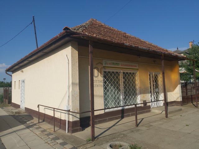 Eladó üzlethelyiség, Boldogon 23.5 M Ft / költözzbe.hu