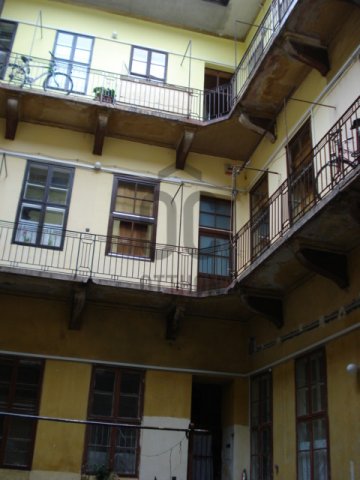 Eladó téglalakás, Budapesten, VI. kerületben 88 M Ft, 1 szobás