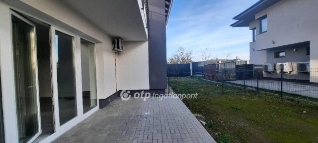 Eladó téglalakás, Mendén 63.9 M Ft, 3 szobás