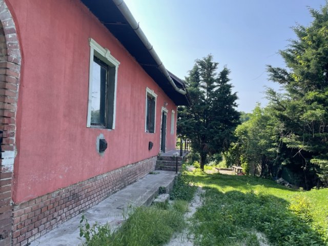 Eladó családi ház, Tinnyén 42.9 M Ft, 5 szobás