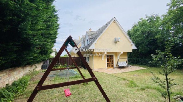 Eladó ikerház, Szentendrén 99 M Ft, 4 szobás
