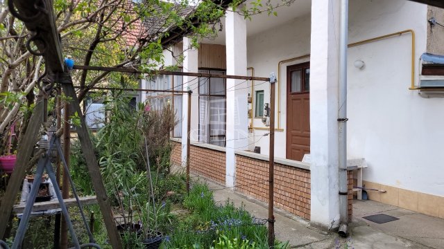 Eladó családi ház, Budapesten, XV. kerületben 105 M Ft, 4 szobás