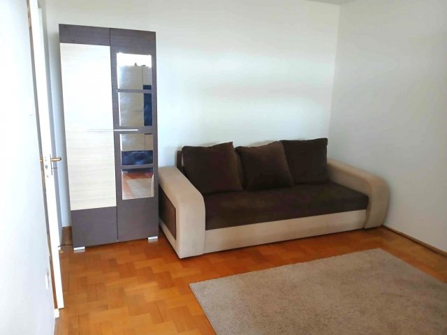 Kiadó panellakás, albérlet, Debrecenben 200 E Ft / hó, 2 szobás