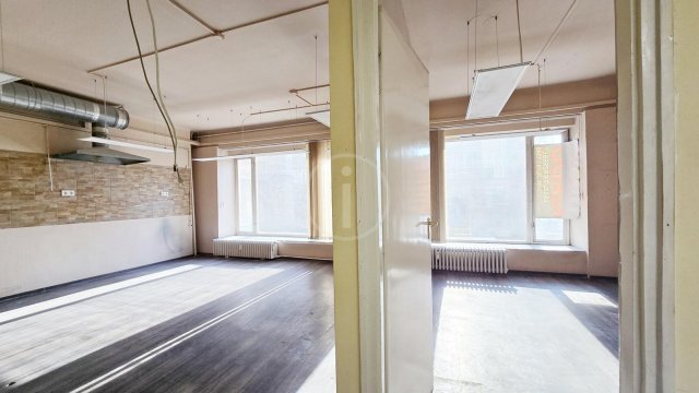 Kiadó iroda, Budapesten, V. kerületben 750 E Ft / hó, 4+1 szobás