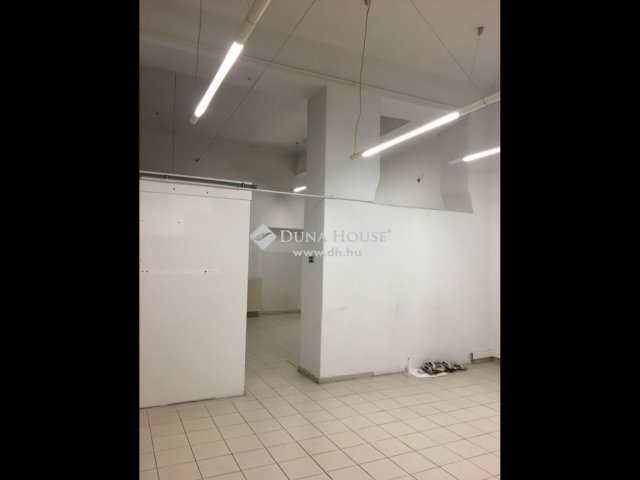 Eladó üzlethelyiség, Budapesten, VI. kerületben 79 M Ft