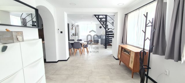 Eladó családi ház, Pétfürdőn 73.9 M Ft, 5 szobás