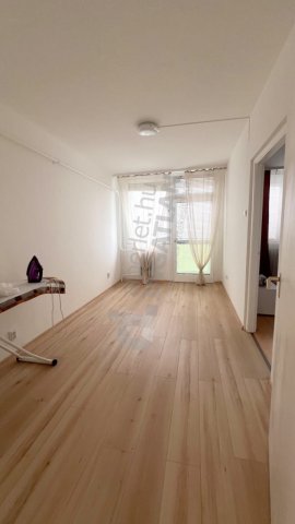 Kiadó panellakás, albérlet, Budapesten, X. kerületben, 3 szobás