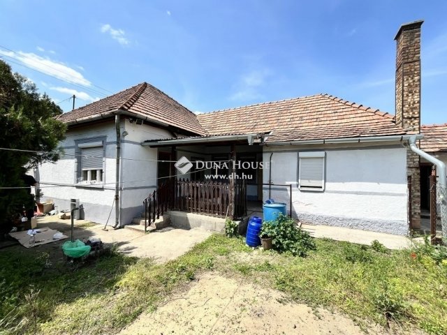 Eladó családi ház, Ócsán 39.9 M Ft, 3 szobás