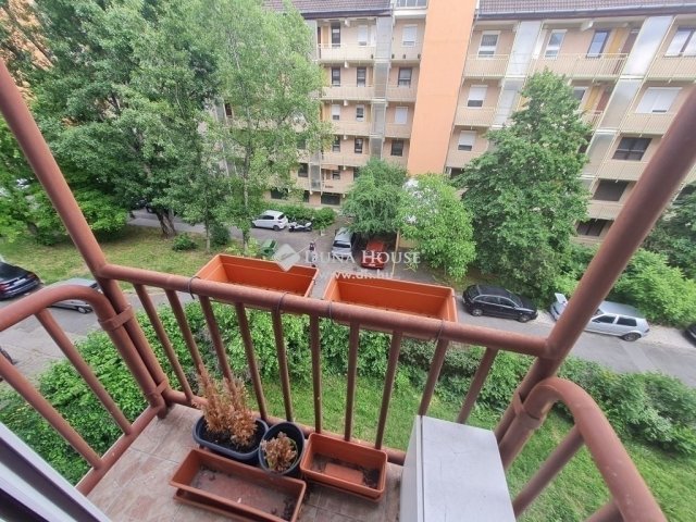 Eladó panellakás, Budapesten, XIV. kerületben 64 M Ft, 1+1 szobás