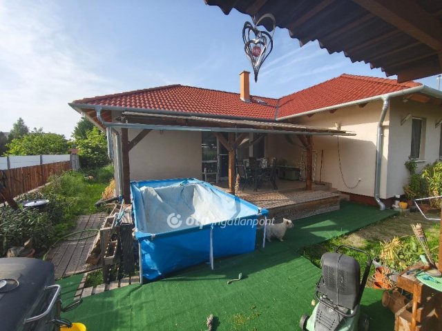 Eladó ikerház, Délegyházán 83.9 M Ft, 3+1 szobás