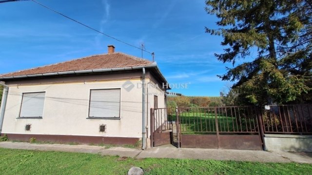 Eladó családi ház, Nagykőrösön 29 M Ft, 2 szobás