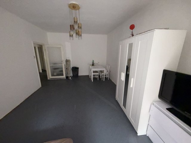 Kiadó téglalakás, albérlet, Budapesten, VI. kerületben