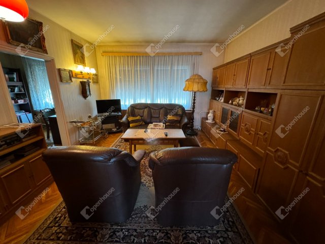 Eladó családi ház, Sopronban 99.9 M Ft, 5 szobás